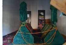 A Royal Residence During Political Conflict